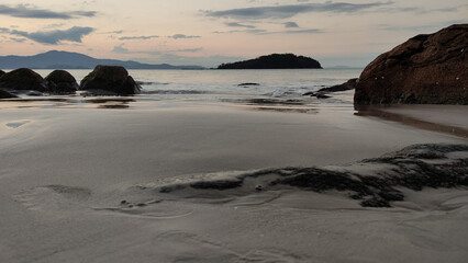 Sunset na praia Canasvieiras Florianópolis