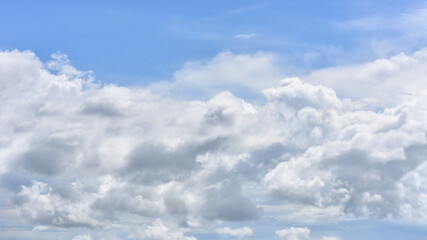 Obraz premium Beautiful sky. Cumulonimbus cloud and cirrus cloud