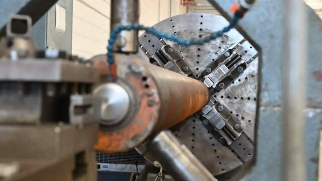 Torno industrial para herramientas de miner&iacute;a y equipo profesional