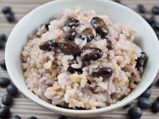 한국음식 검정콩 현미밥