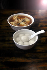 Sweet dumplings made of glutinous rice flour