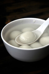 Sweet dumplings made of glutinous rice flour