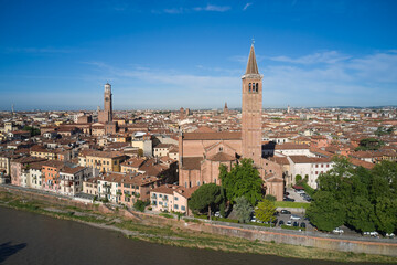 Obraz premium Basilica of Santa Anastasia - Verona. City center of Verona, Italy.
