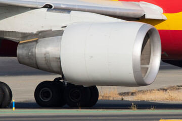 Motor a reacci&oacute;n turbof&aacute;n