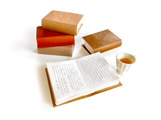 読書のイメージ素材　ペーパークラフト　和書