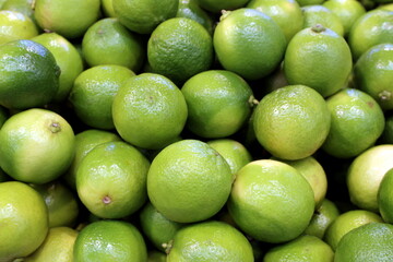 Texture from lime green in one heap.