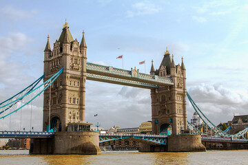 Fototapeta na wymiar Tower Bridge over the River Thames, London, England