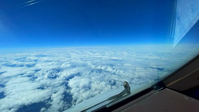 A High definition time lapse of an aircraft moving through the sky.

