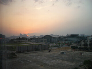 桂林空港の夕焼け　sunset at guilin airport