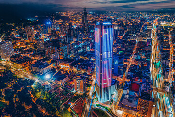 Paisaje urbano de la ciudad de Bogotá, capital del pais Latinoamericano: Colombia.
