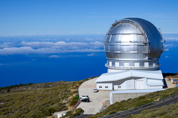 International space observatory and telescopes on La Palma island located on highest mountain range Roque de los muchachos, sunny day, Canary islands, Spain - obrazy, fototapety, plakaty