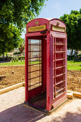 Obraz premium red telephone box