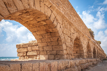 Aqueduc de Césarée en Israël - obrazy, fototapety, plakaty