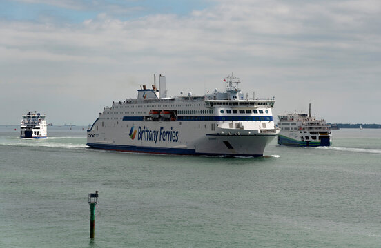 Portsmouth, England, UK. 2022. Three roro ferries on The Solent a stretch of water close to Portsmouth, UK. French and British roll on roll off vessels.