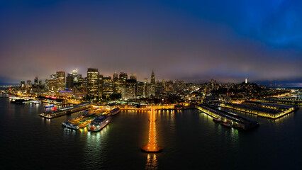 Fototapeta na wymiar San Francisco Skyline View from Above Pier 7