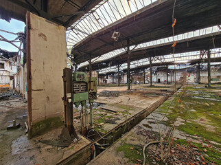 Insights into an old derelict industrial plant