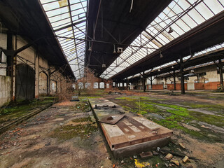 Insights into an old derelict industrial plant