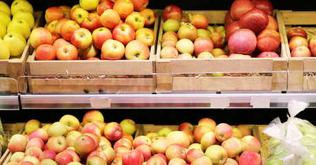 buying apples at the market