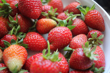 the vitamins of organic strawberries