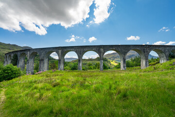Fototapeta premium Glenfinnan Railway Viaduct in Scotland 