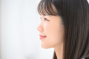 Naklejka premium 美しい女性のeライン