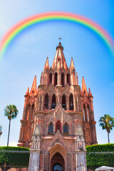 Fototapeta premium サンミゲル・デ・アジェンデの美しい教会