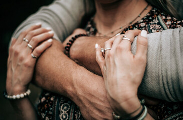 hands of the bride