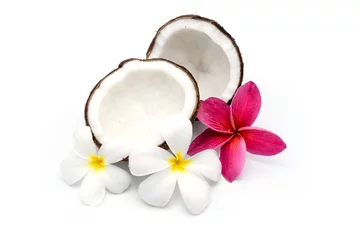 Zelfklevend Fotobehang Coconut and frangipani isolated on white background. © tienuskin