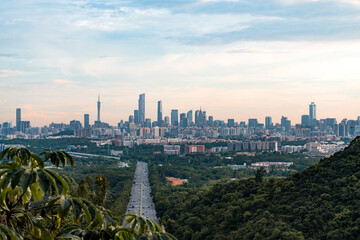 Guangzhou Huolu Mountain South China rapid sightseeing spot overlooking the Pearl River New Town