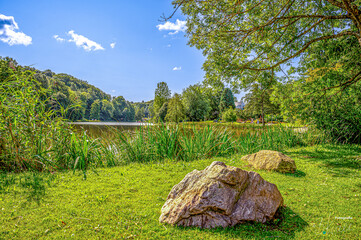 Deutschmühlenweiher im Deutsch-Französischen-Garten in Saarbrücken