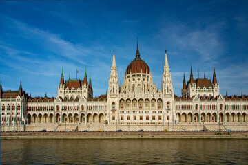 Fototapeta na wymiar Parliament Budapest