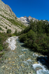 Fototapeta na wymiar Auvergne-Rhone -Alps Frankreich Ecrin Nationalpark