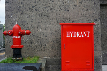 Red outdoor hydrant itself consists of two types, namely hydrant Pillar and Hydrant Box. Useful for fire fighting.