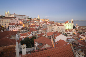Fototapeta na wymiar Lizbona Alfama nocą