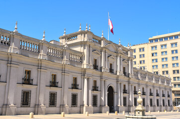 Fototapeta na wymiar Presidential Moneda Palace in Santiago de Chile on blue sky