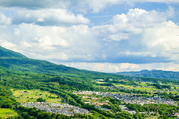 Fototapeta na wymiar 夏の中山霊園から見る風景