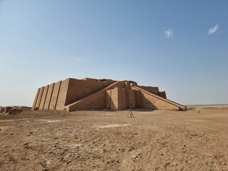 Ziggurat of Ur, Iraq - obrazy, fototapety, plakaty