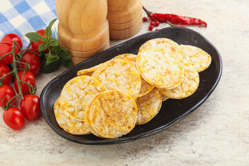 Natural organic grain rice chips