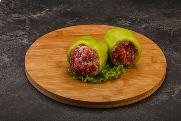 Raw stuffed pepper for cooking