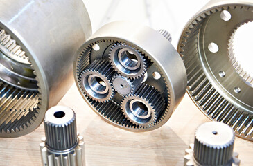 Epicyclic gearing metal gears