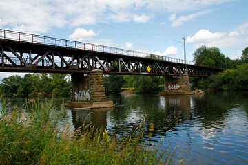 Fototapeta na wymiar Bridge over the Fulda in Kassel