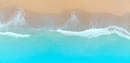 Fototapeten Die Ökologie mit einer Wellenwasserenergie mit einem sommerlichen tropischen Hintergrund, Ansicht von oben © SASITHORN