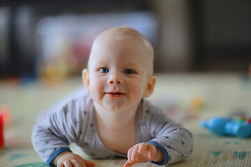 baby first teeth portrait baby happiness