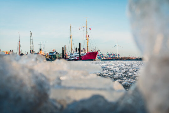 frosty winter day, harbour, ships elb river, frozen in Hamburg Germany