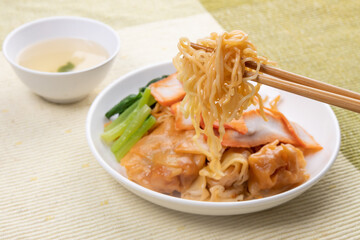 Red Pork Wonton Noodles