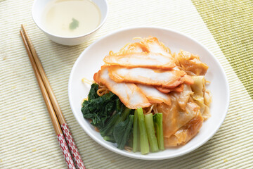 Red Pork Wonton Noodles
