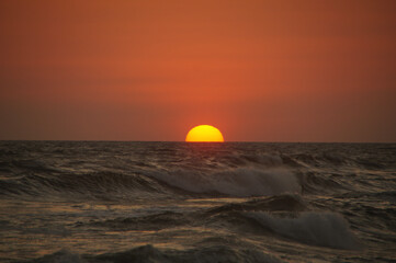 atardecer en en mar