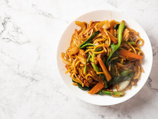 stir fried noodles with vegetables