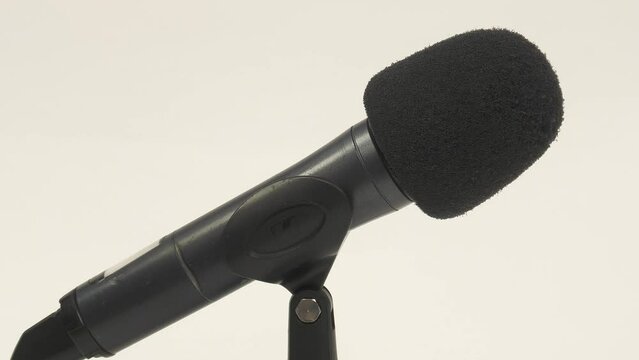 microfone. Top view, 360 degree rotation, close-up