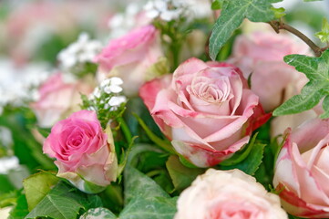 Dekoration, Gießkanne mit Rosengesteck, Blumenmeer, Rosen, pink,, rose, amazing wedding decoration